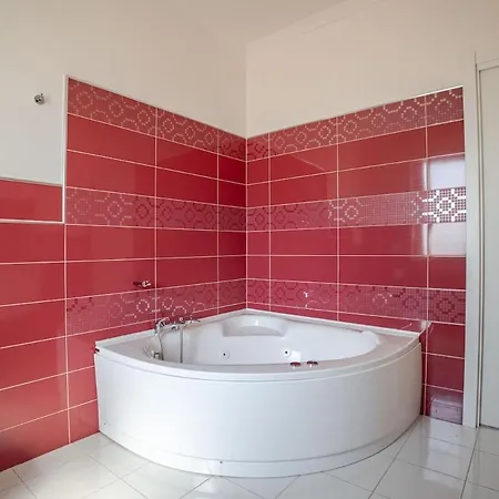Hollywood-style With Private Pool Villa Migliarello